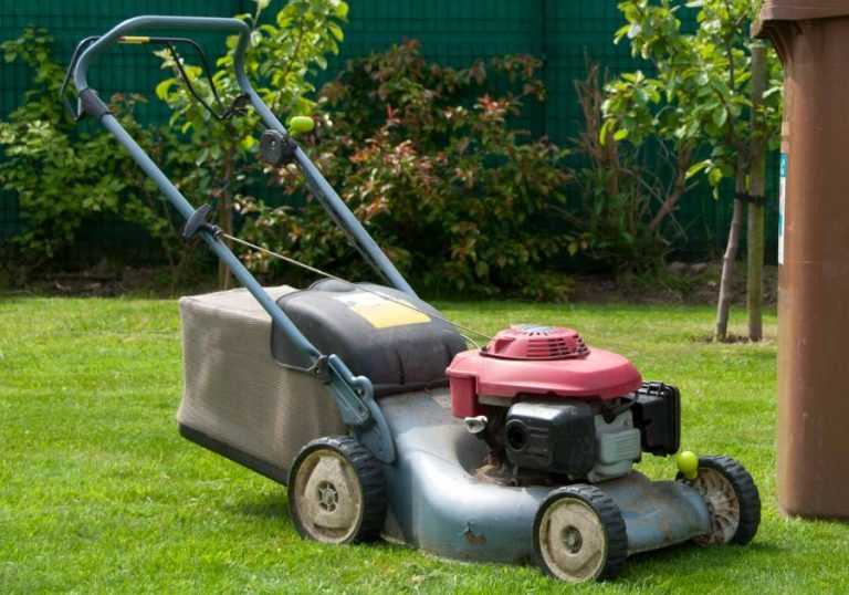 How Long To Wait After Flooding Lawn Mower Engine Essential Tips