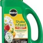 Miracle-Gro Shake 'N Feed All Purpose