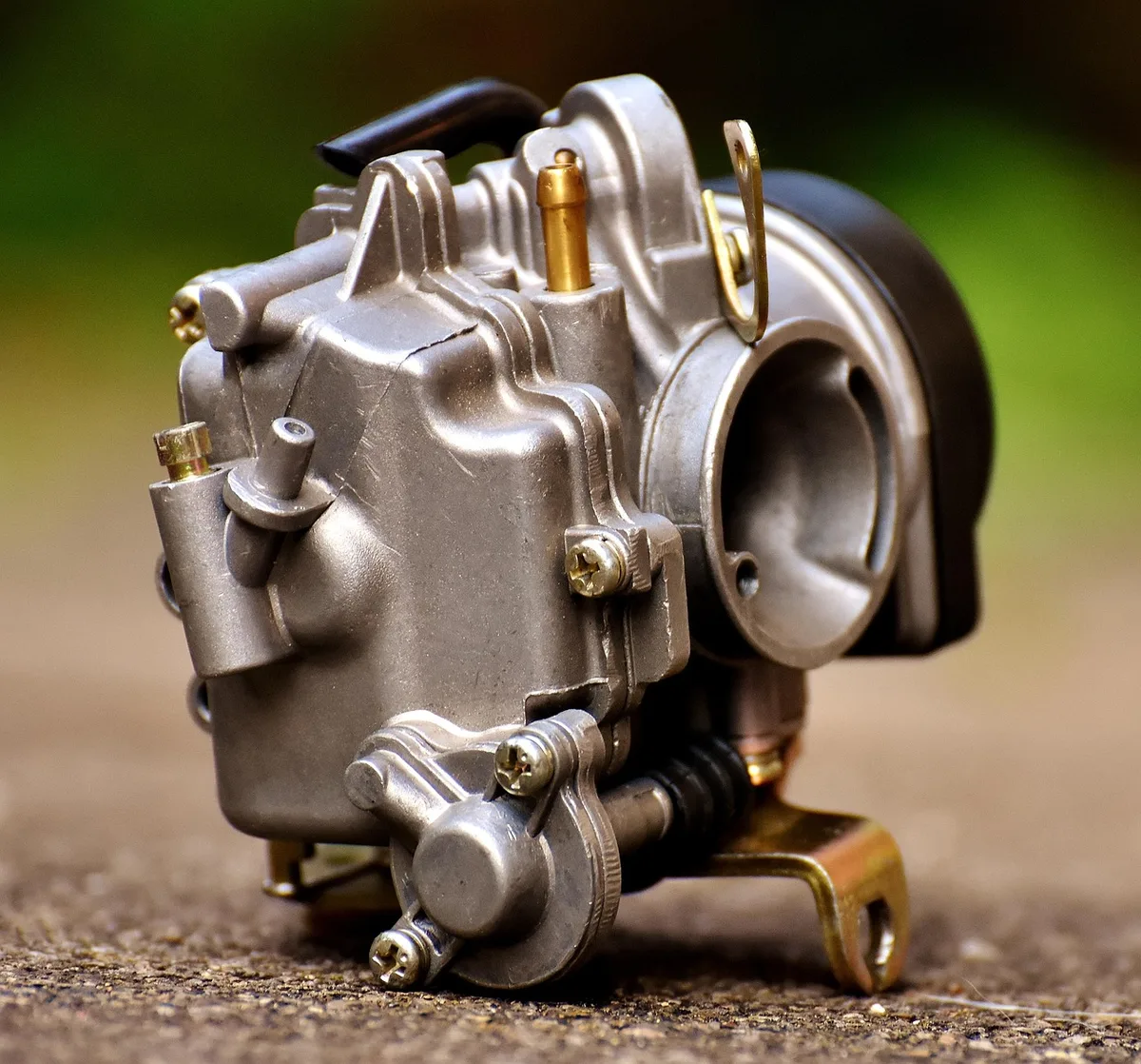carburetor cleaning small engine
