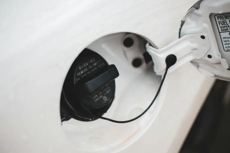 how to clean lawn mower gas cap vent