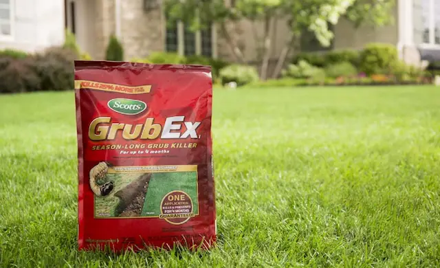 Scotts GrubEx granular spreader application
