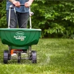 Scotts lawn care schedule